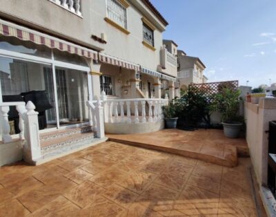 For Rent. Two bedroom townhouse in Torrevieja