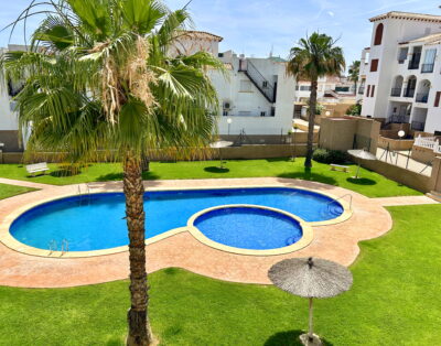 For Rent: Casa Naranja Spacious 2 Bedroom close to Playa Flamenca and Punta Prima KR: 68